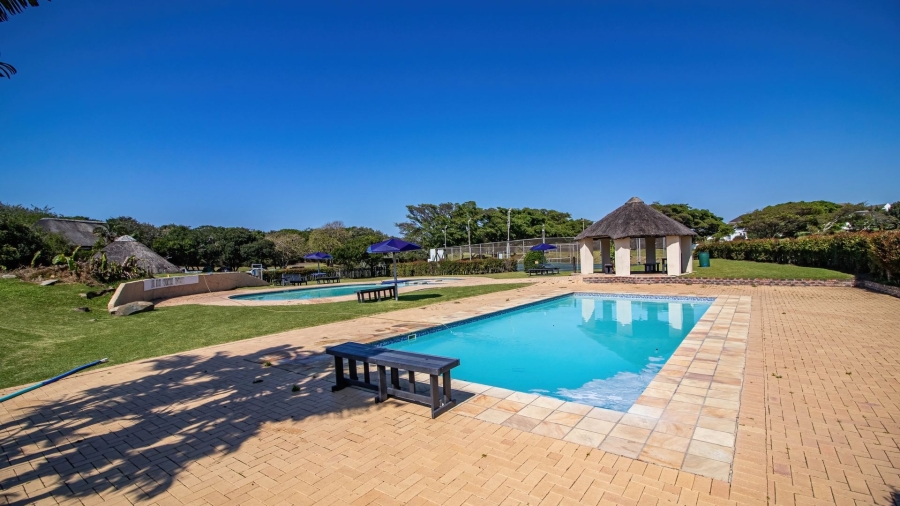 4 Bedroom Property for Sale in Cove Rock Eastern Cape